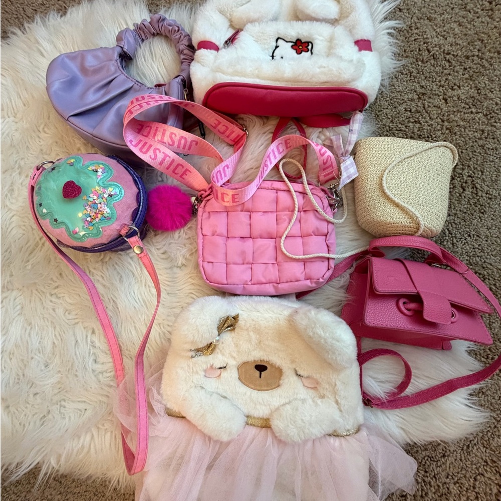 Bundle of 7 Little girls bags 👜💕